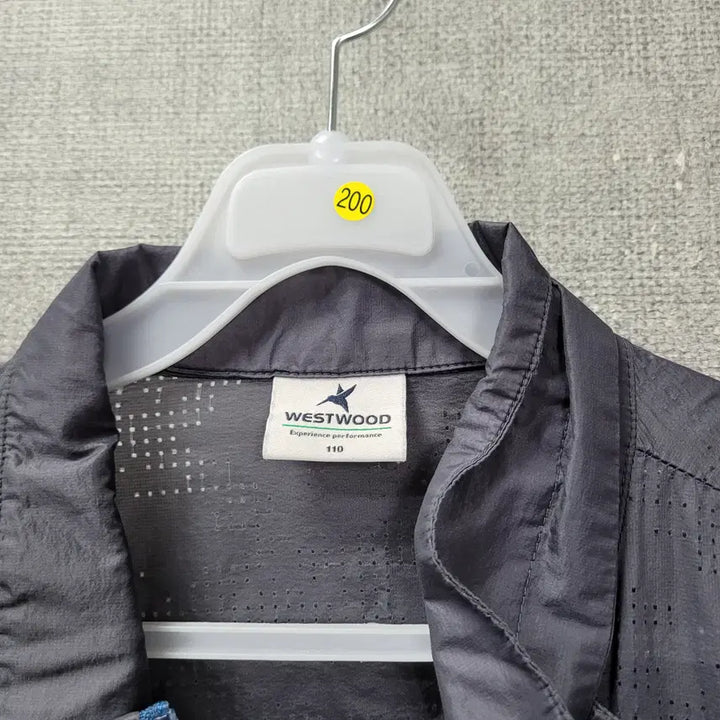[BUNJANG] Westwood Windbreaker Jacket Size 110 / ㄴ200 웨스트우드 바람막이 110