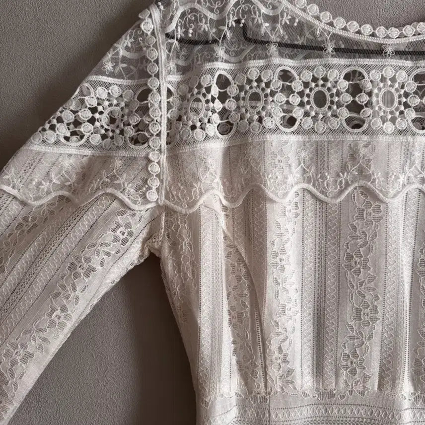 [BUNJANG] Lusirju Lace Dress White / 루시르주 레이스 원피스 화이트
