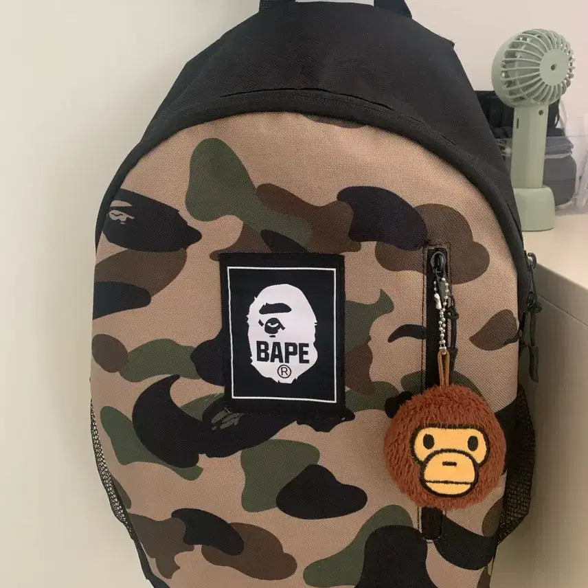 [SOLD OUT] 베이프 백팩 + 키링 세트 일본잡지부록 BAPE 가방