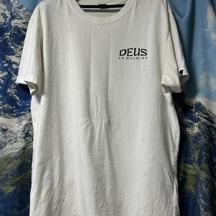 [BUNJANG] Deus Ex Machina Bali T-Shirt White L / L / 데우스 엑스 마키나 발리 반팔 티셔츠 화이트