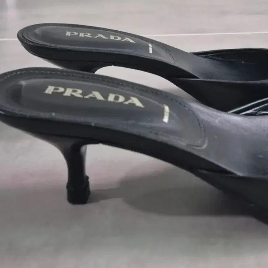 [BUNJANG] Prada Sandals Slippers / (정품) 프라다 샌들 슬리퍼
