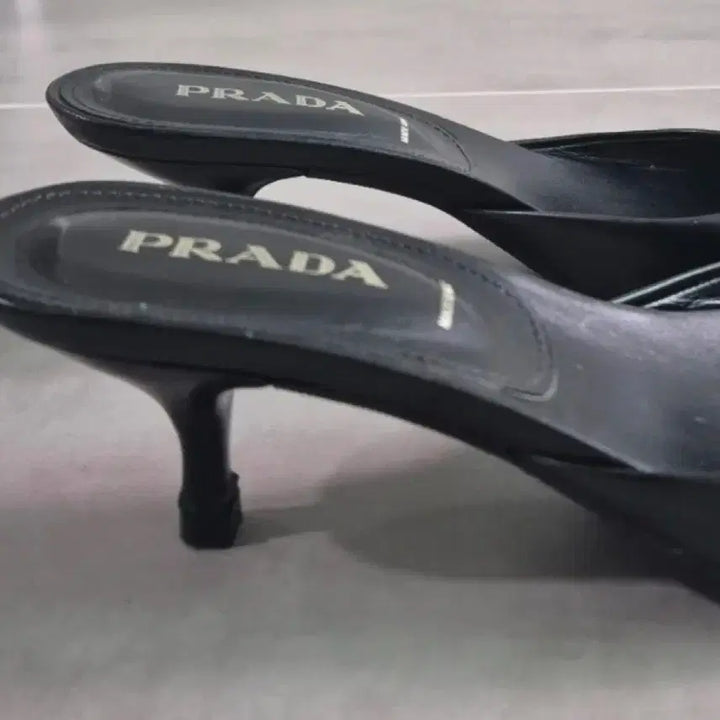 [BUNJANG] Prada Sandals Slippers / (정품) 프라다 샌들 슬리퍼