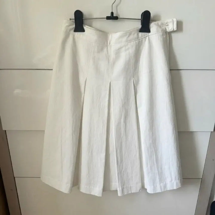 [BUNJANG] Letter Pleated Midi Skirt / 레터 플리츠 스커트