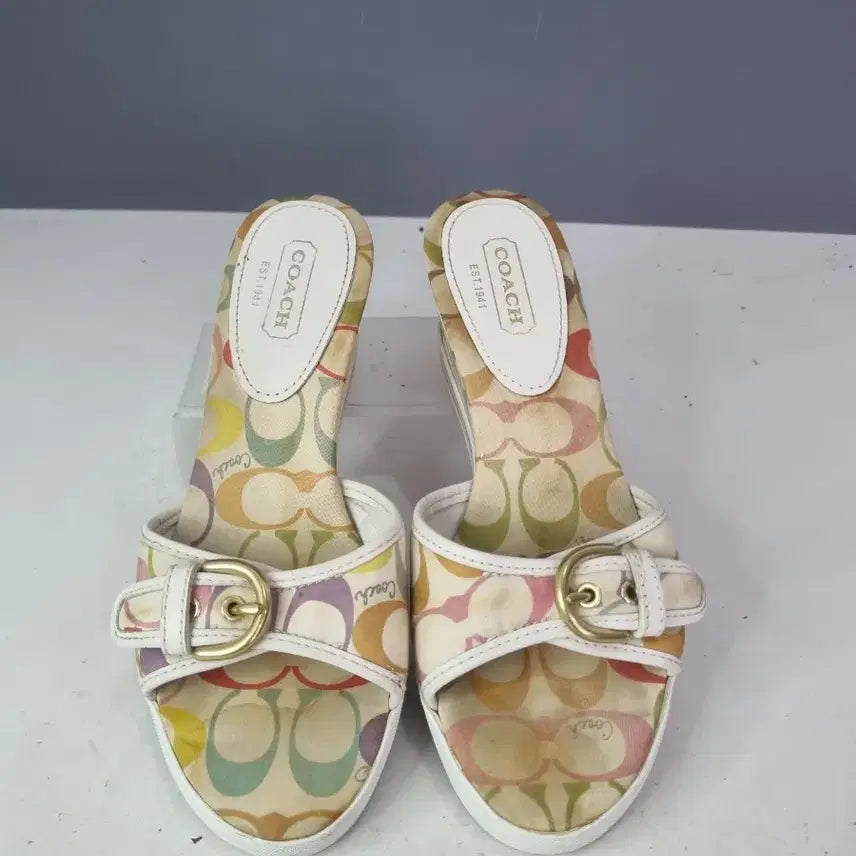 [BUNJANG] Hyoja Vintage 7 Coach Wedge Heel Buckle Sandals / 효자빈티지 7 코치 웨지힐 버클 샌들