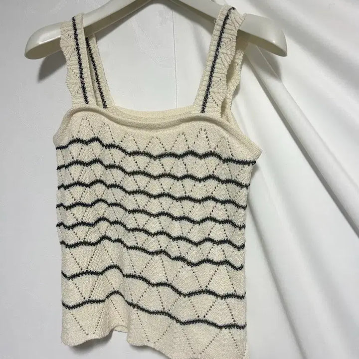 [BUNJANG] Knit Crochet Bustier Vest / 니트 크로셰 뷔스티에 판매