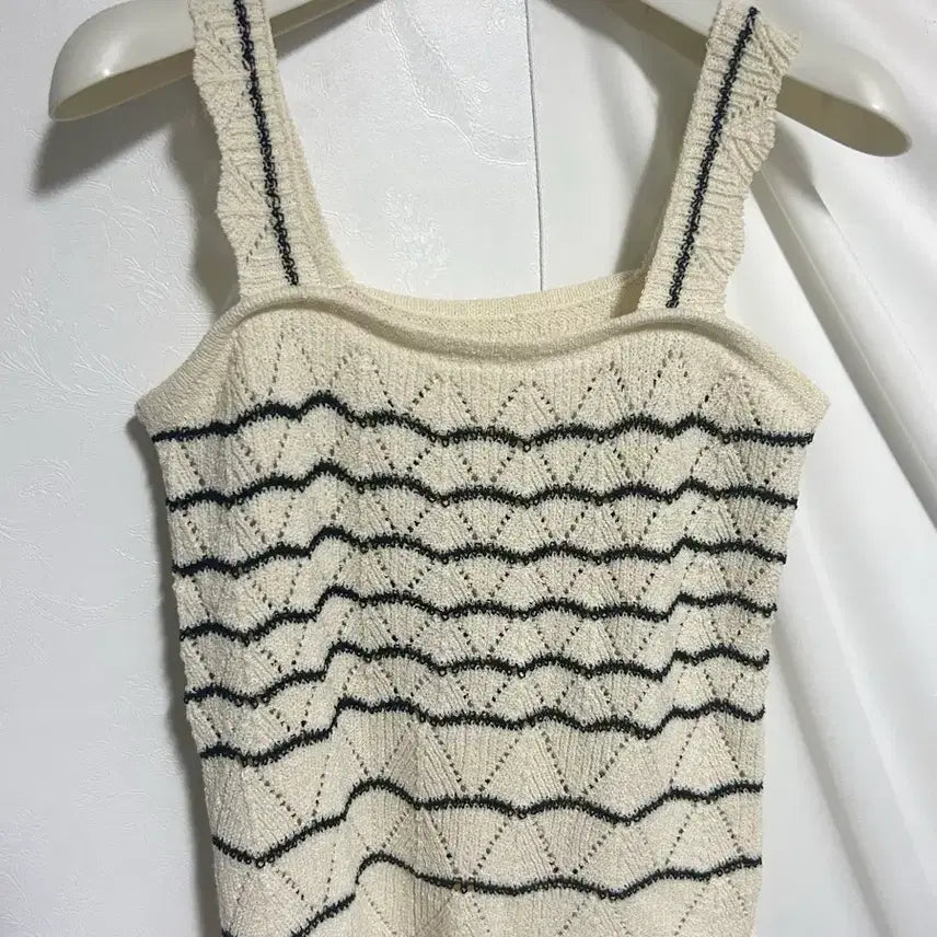 [BUNJANG] Knit Crochet Bustier Vest / 니트 크로셰 뷔스티에 판매