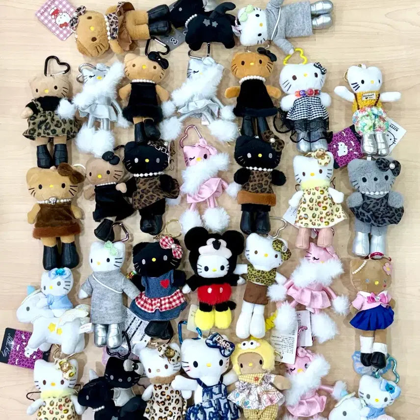 [BUNJANG] Hello Long Legs Kitty Doll Keychain Bag Charm / 헬로 롱다리 키티 인형뽑기 키링 열쇠가방고리인형 에디션(개당)