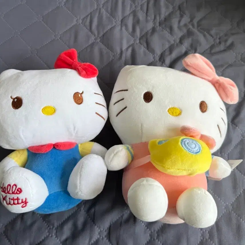 [BUNJANG] Hello Kitty Plush Dolls / 헬로키티 인형