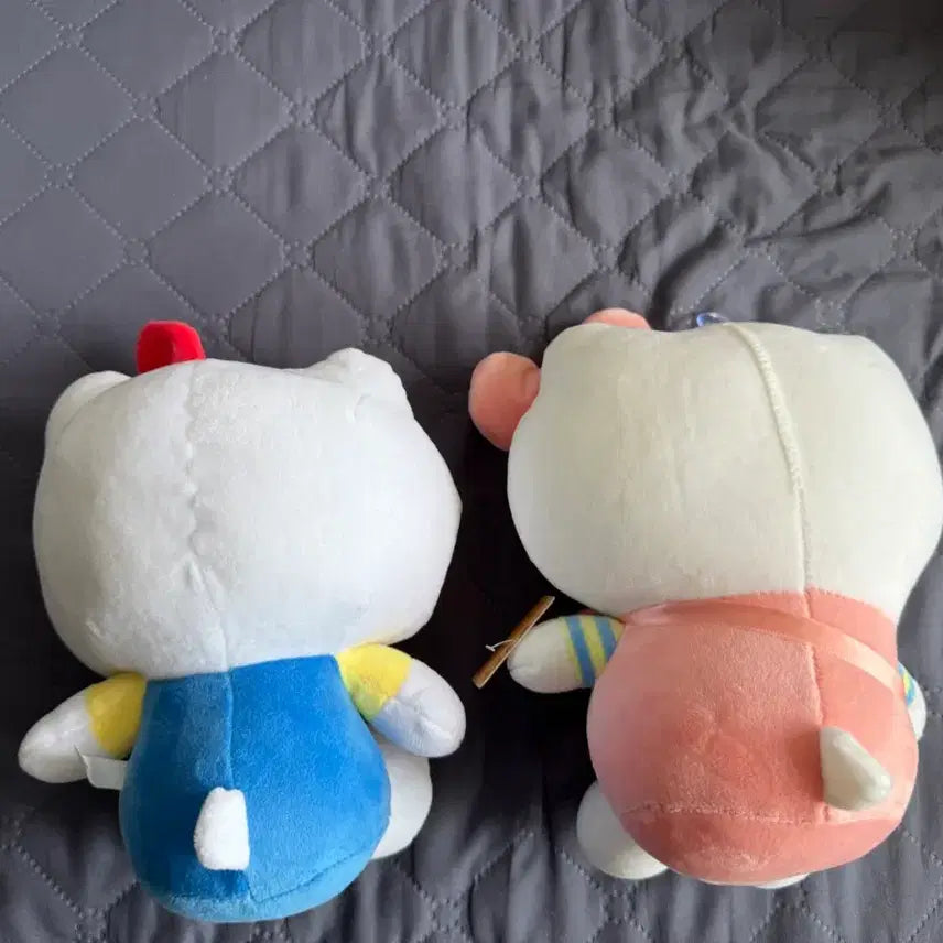 [BUNJANG] Hello Kitty Plush Dolls / 헬로키티 인형