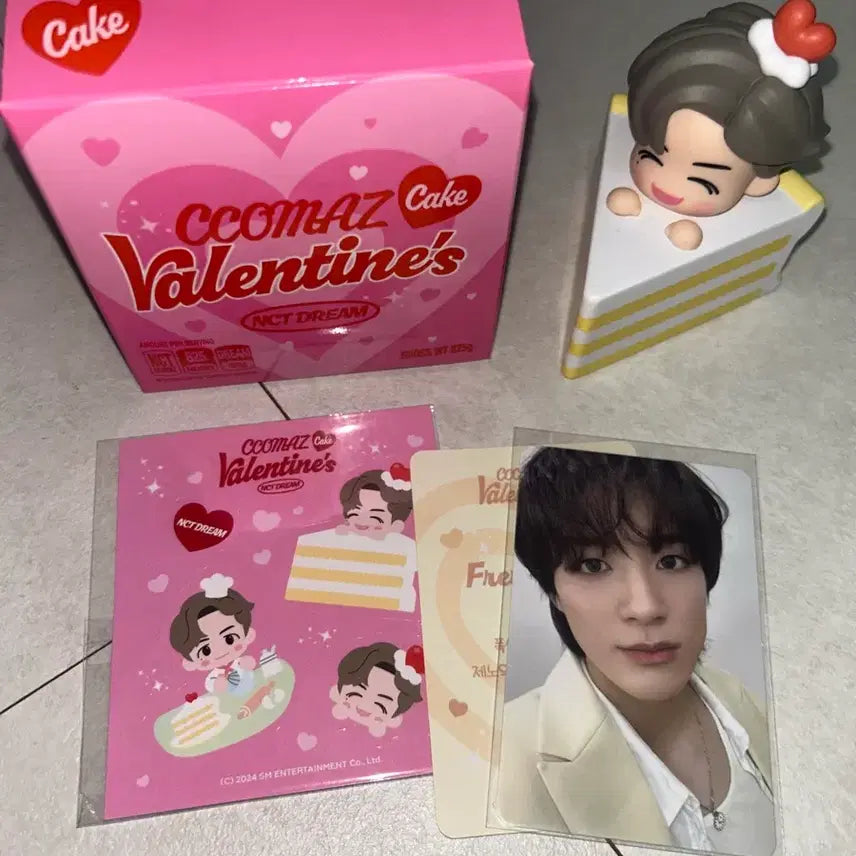 [BUNJANG] NCT DREAM Jeno Kkomaz Valentine Cake Figure / 엔시티 드림 제노 꼬마즈 발렌타인 케이크 피규어