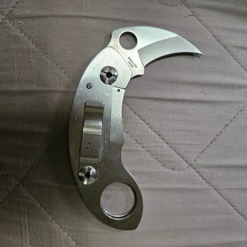 [BUNJANG] Spyderco Karambit Knife / 스파이더코 카람빗