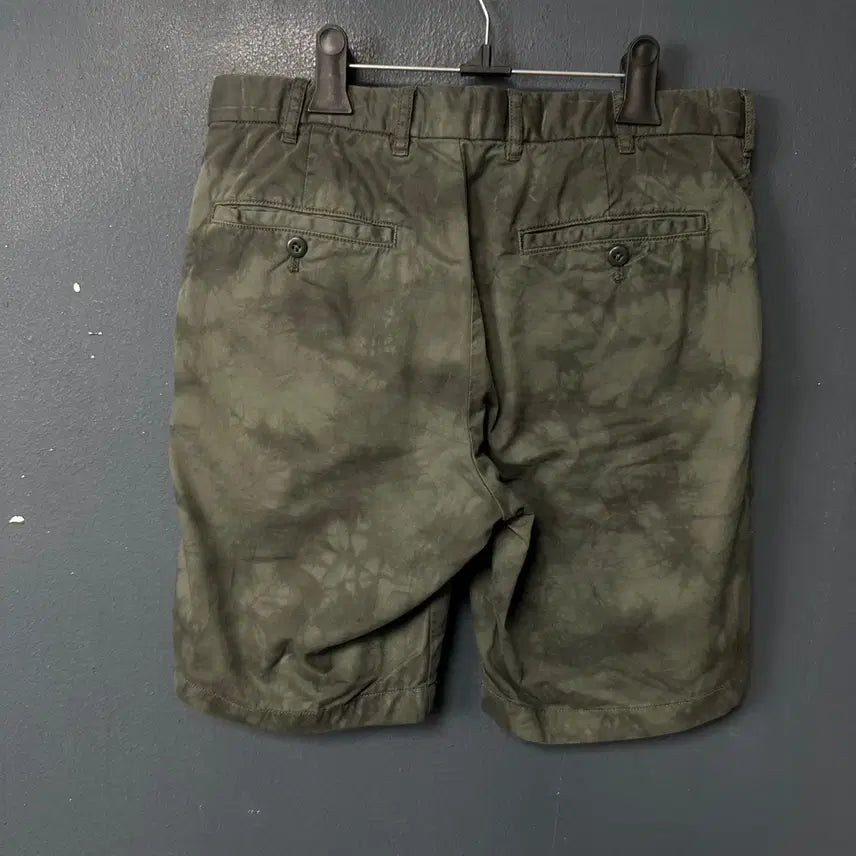 [BUNJANG] Uniqlo Khaki Washed Chino Shorts / M 유니클로 카키 워시드 치노 반바지