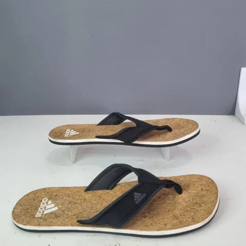 [BUNJANG] Hyojabinseong 275 Adidas Mahillo Flip-flops / 효자빈티지 275 아디다스 마힐로 쪼리