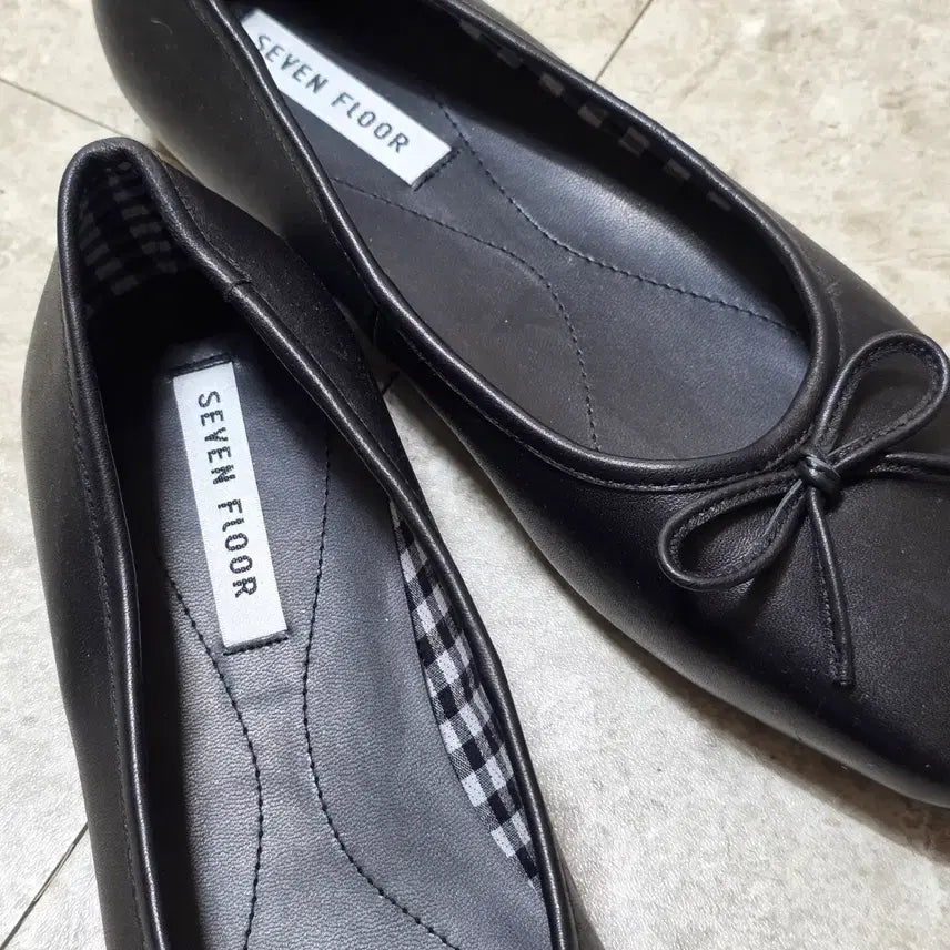 [BUNJANG] Barbara Seven Floor Black Flat Shoes / 바바라 세븐플로어 플랫슈즈 블랙