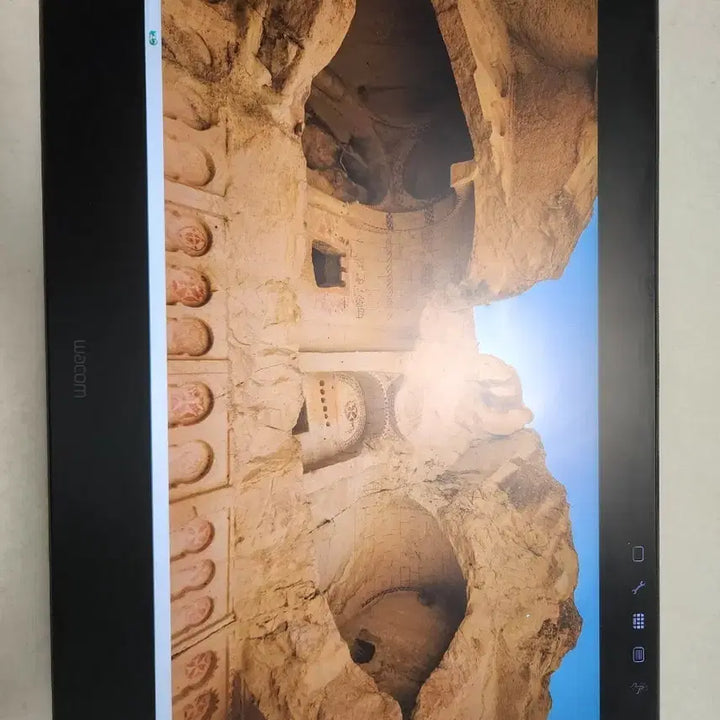 [BUNJANG] Wacom DTH1620 Cintiq Pro 16 Pen Display / 와콤 dth1620 신티크프로16 액정 타블렛 판매