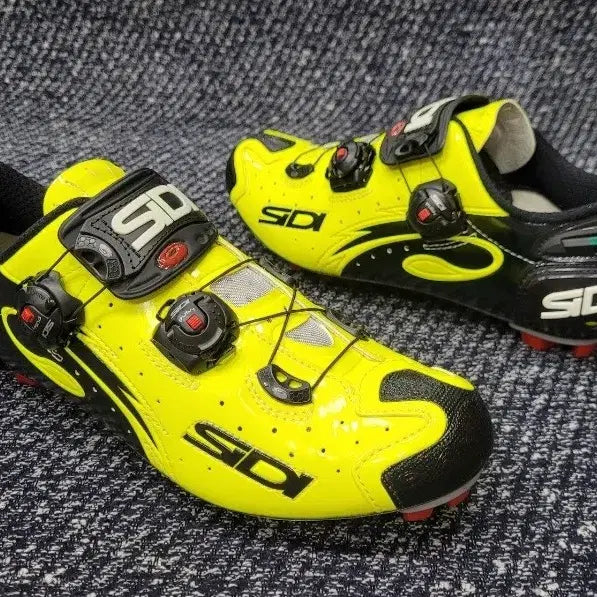 [BUNJANG] SIDI Top-Grade Carbon MTB Clipless Shoes (EUR 43) with Shimano XT Clipless Pedals / SIDI 시디 최상급 카본 MTB 클릿슈즈/시마노 XT 클릿페달