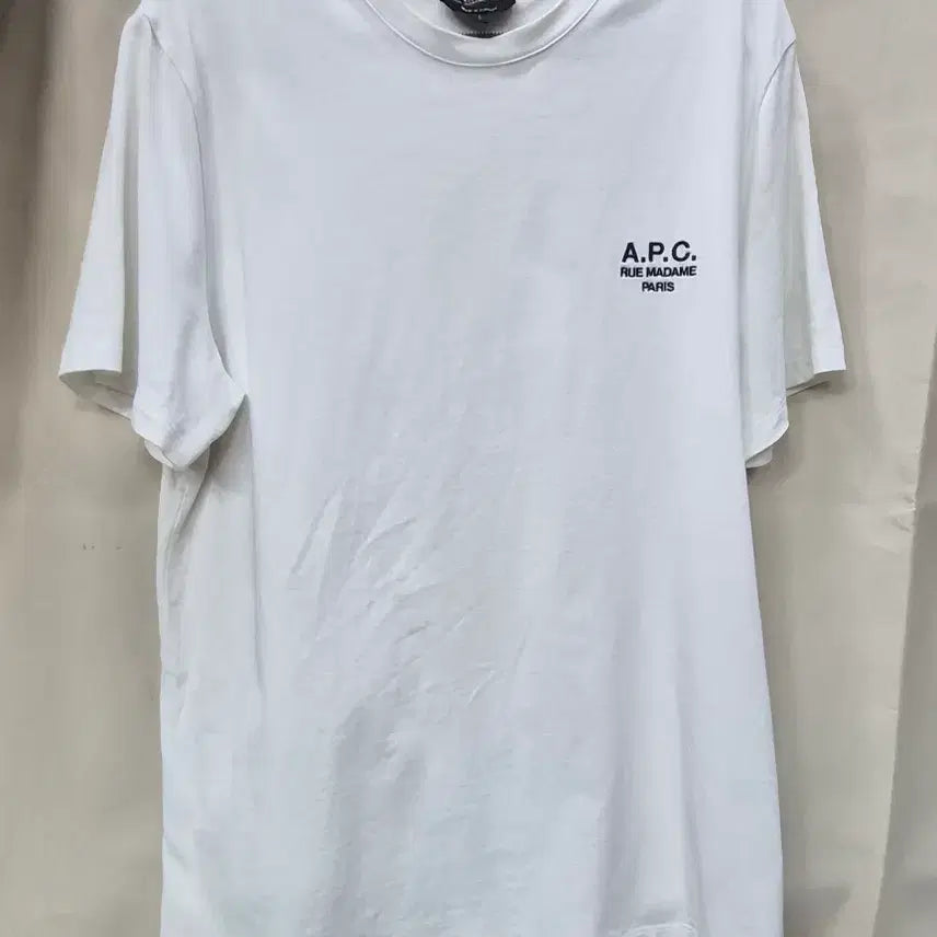 [BUNJANG] A.P.C. Logo Detail Cotton T-Shirt / APC 반팔티 화이트