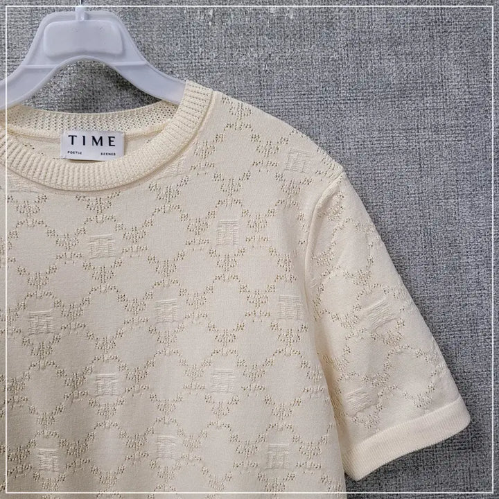 [SOLD OUT] 1992. TIME 아이보리 반팔 여성S