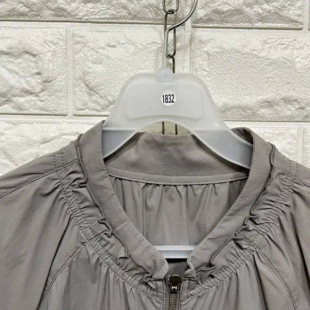 [BUNJANG] Jisen Windbreaker Jacket / 1832) 지센 바람막이