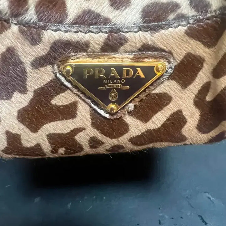 [BUNJANG] Prada Cavallino Giraffe Print Ponyhair Shoulder Bag / 프라다 카발리노 지라프 프린트 포니헤어 숄더백