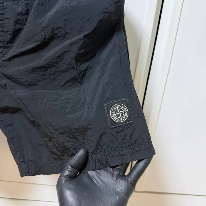 [BUNJANG] Stone Island Nylon Shorts Black S / { S } 스톤아일랜드 나일론 반바지