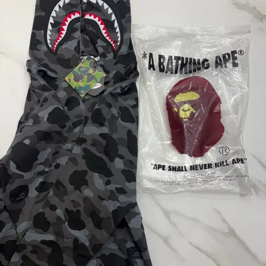[BUNJANG] BAPE Shark Hoodie City Camo Black / 베이프 샤크후드 흑계 새상품