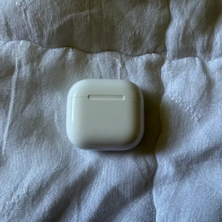 [BUNJANG] Apple AirPods 4th Generation Noise Cancelling / 에어팟 4세대 모이즈 캔슬링