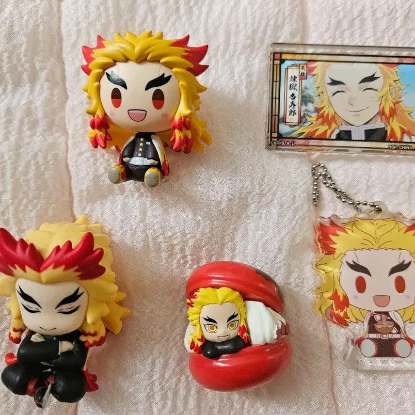 [BUNJANG] Demon Slayer Kyojuro Rengoku Goods Set / 귀멸의 칼날 렌고쿠 쿄쥬로 굿즈 세트