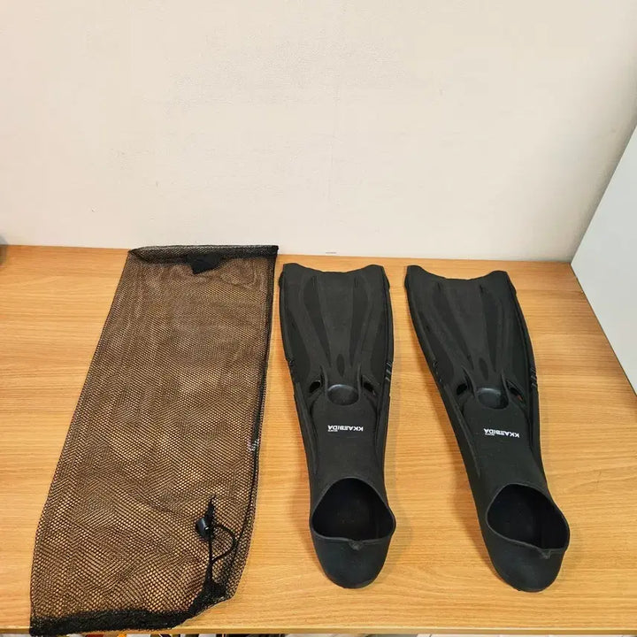 [BUNJANG] Kkebi Da Long Fin Flippers (Size 240-245mm) / 깨비다 롱핀 오리발 (240-245mm)