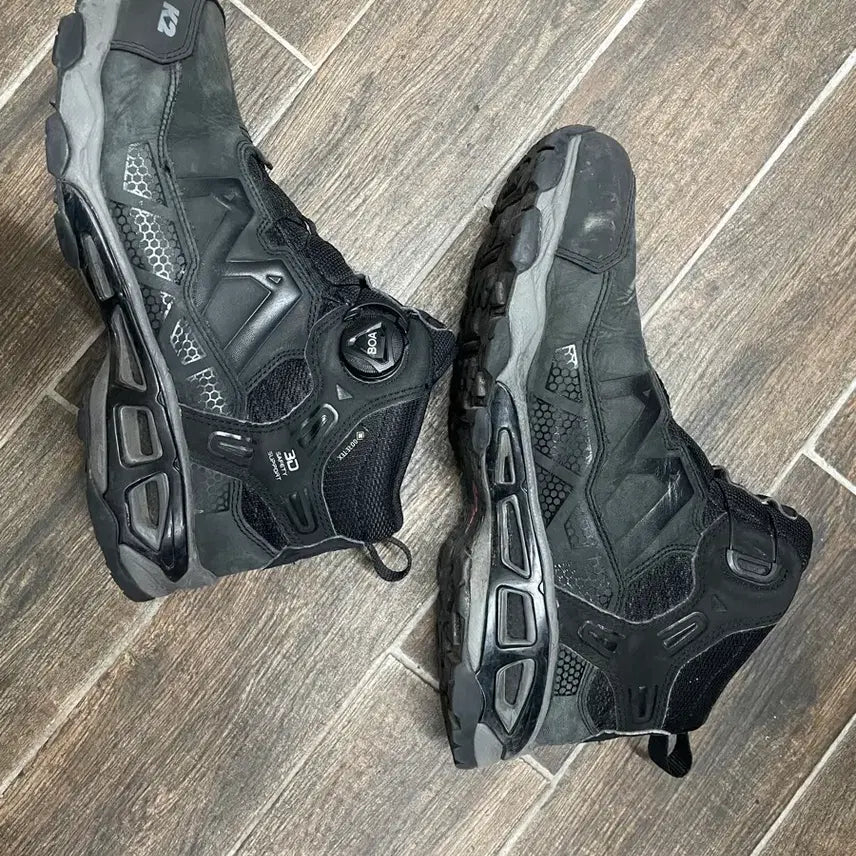 [BUNJANG] K2 Gore-Tex Safety Boots Mid-Hiking Boots Black / K2 안전화 고어텍스 중등산화 블랙
