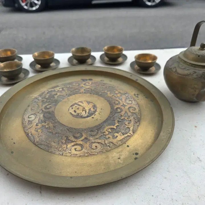 [BUNJANG] Brass Yugi Teapot, Cups, and Tray Set / 황동 유기 주전자 잔 쟁반세트