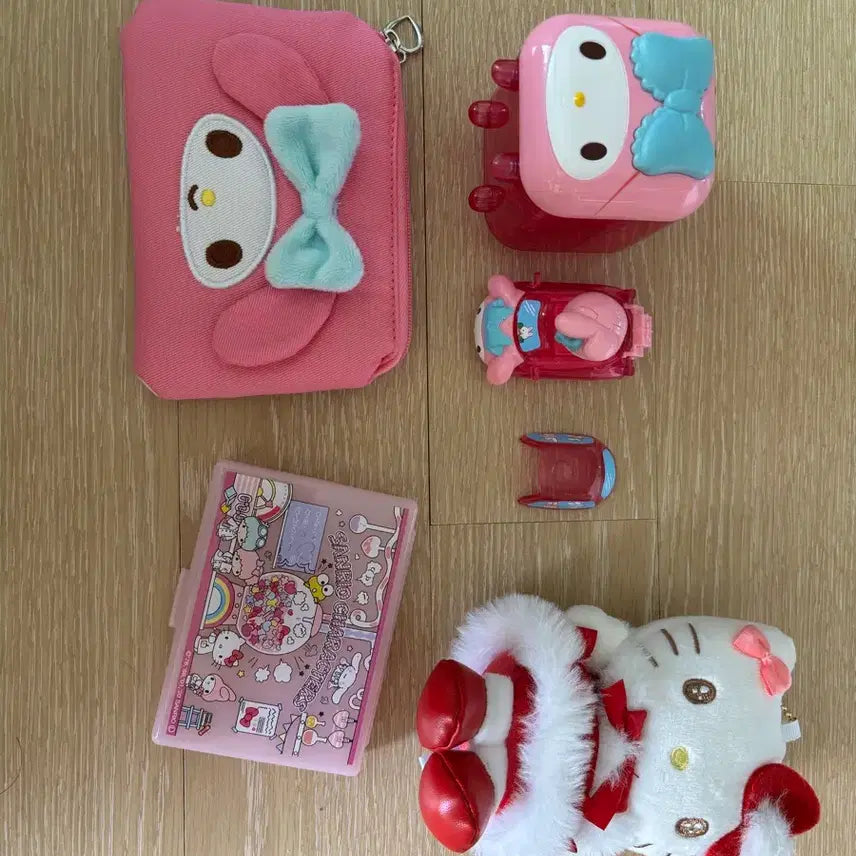 [BUNJANG] My Melody Hello Kitty Set Pouch, Figurine, and Accessory Box / 마이멜로디 헬로키티 세트