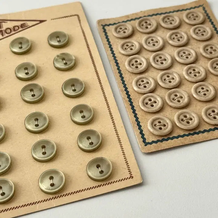 [BUNJANG] Vintage Button Set (2 Pieces) / 빈티지 단추 2개 세트