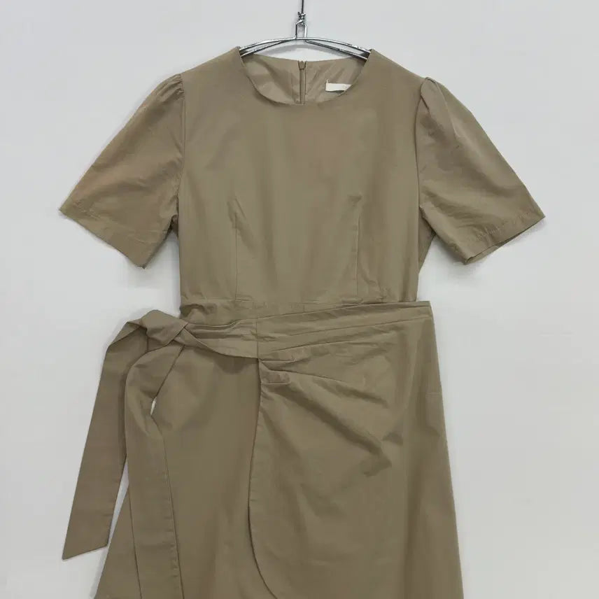 [SOLD OUT] JUNO 베이지 미니 원피스