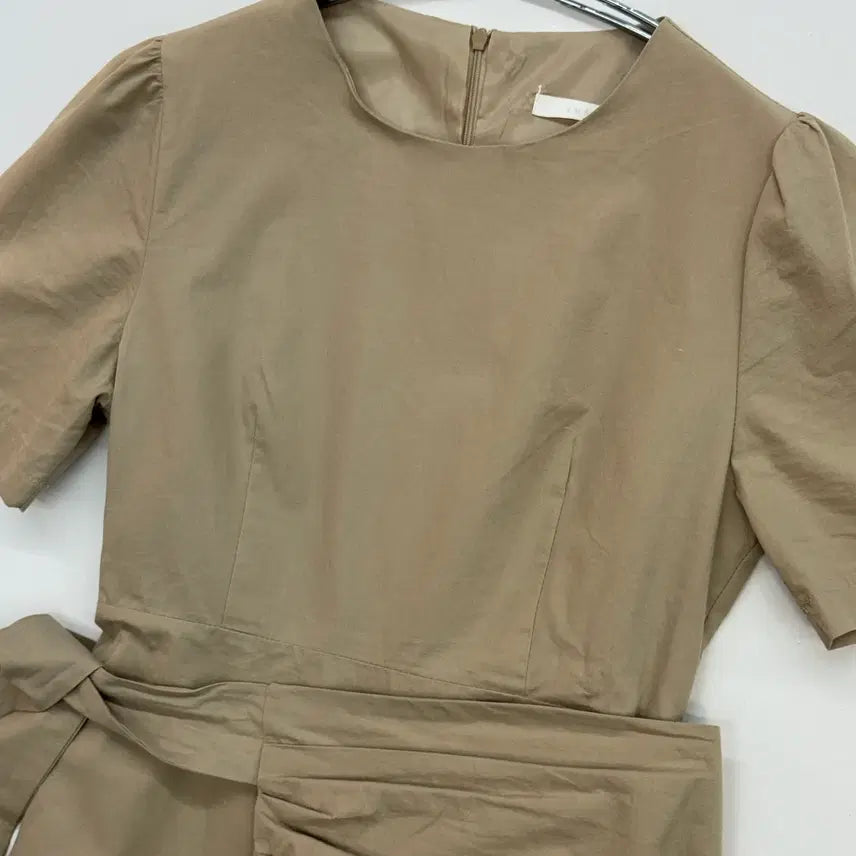 [SOLD OUT] JUNO 베이지 미니 원피스