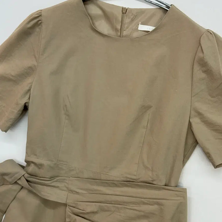 [SOLD OUT] JUNO 베이지 미니 원피스