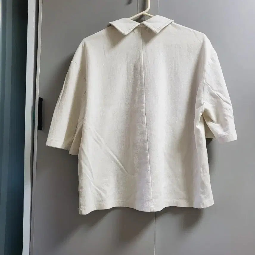 [SOLD OUT] 스튜디오 톰보이 화이트 카라반팔티