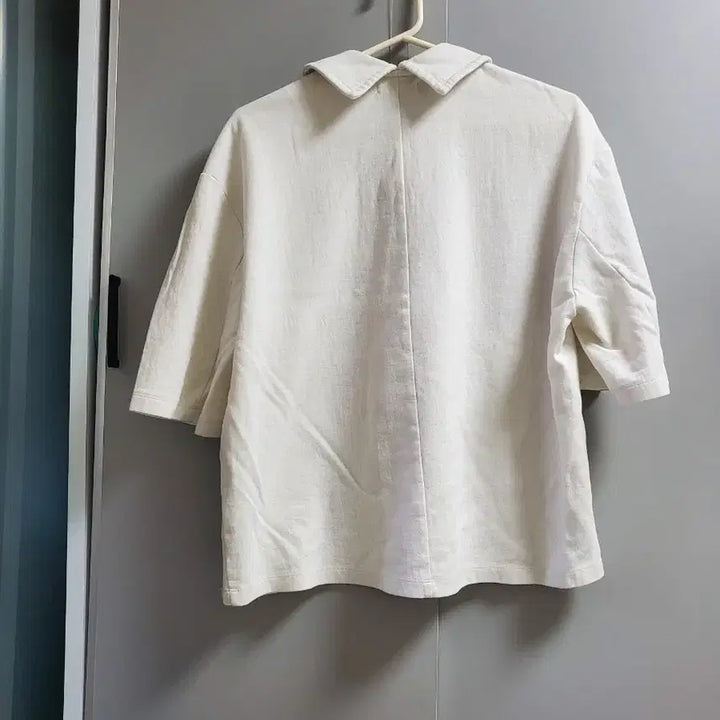 [SOLD OUT] 스튜디오 톰보이 화이트 카라반팔티