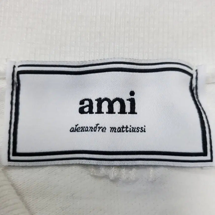 [SOLD OUT] AMI 아미 하트 로고 화이트  반팔 카라티 화이트