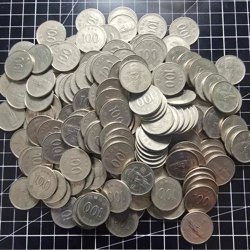 [BUNJANG] 1985 South Korean 100 Won Coin Collection (200 Coins) / 100주 특정년도 85년 200개