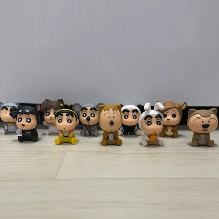 [BUNJANG] Crayon Shin-chan Animal Figure 10-Piece Set (Unsealed) / 짱구 동물 피규어 10개 세트 (개봉)