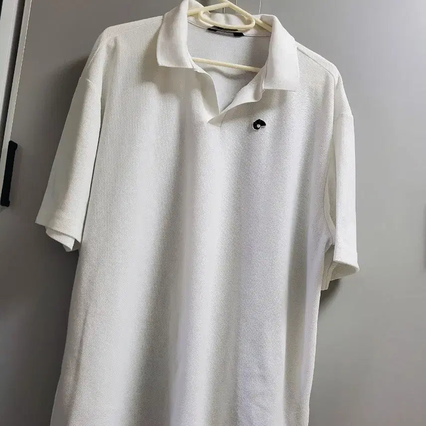 [SOLD OUT] 네파 화이트 반팔 카라티