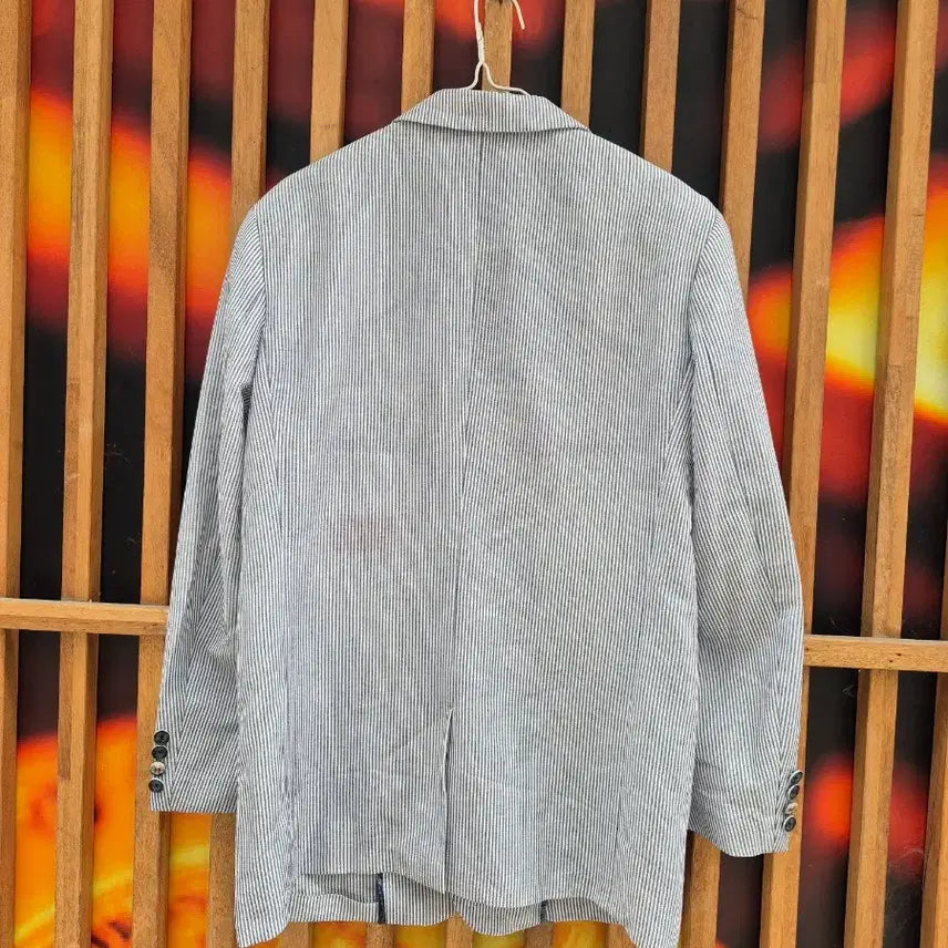 [SOLD OUT] 팬텀 얇은 스트라이프 패턴 블레이저100