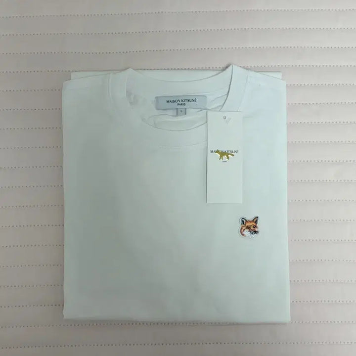 [SOLD OUT] 메종키츠네 남여공용 기본반팔티 (블랙/화이트)
