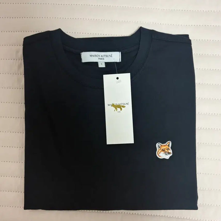 [SOLD OUT] 메종키츠네 남여공용 기본반팔티 (블랙/화이트)