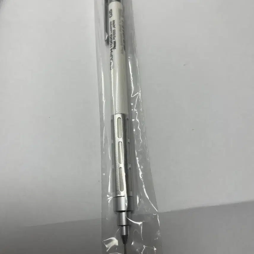[SOLD OUT] 펜텔 샤프 그래프1000 리미티드8 펄화이트 새거