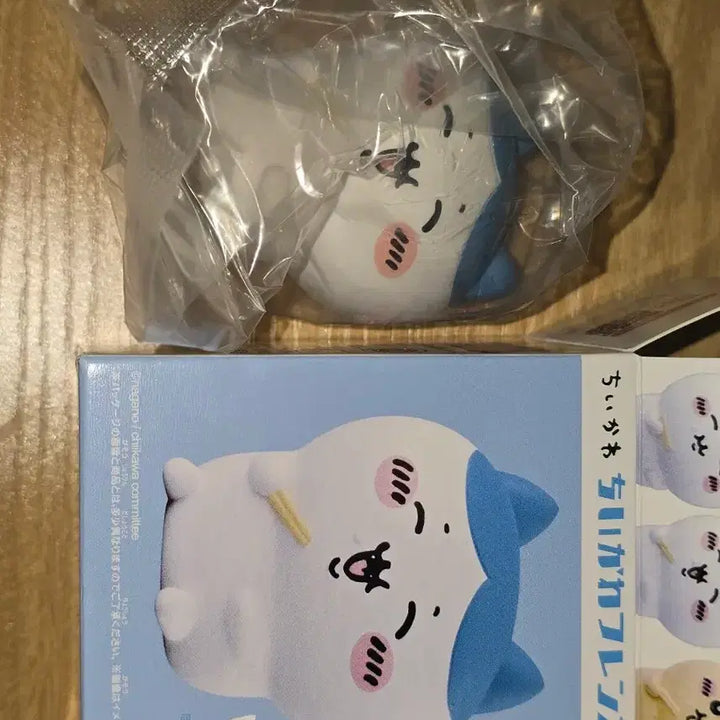 [BUNJANG] Chiikawa Hachiware Figure / 치이카와 하치와레 피규어