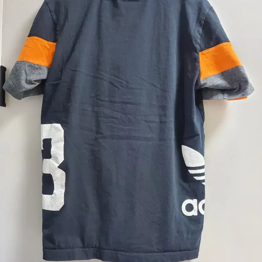 [SOLD OUT] 아디다스 반팔 티셔츠 네이비 오렌지