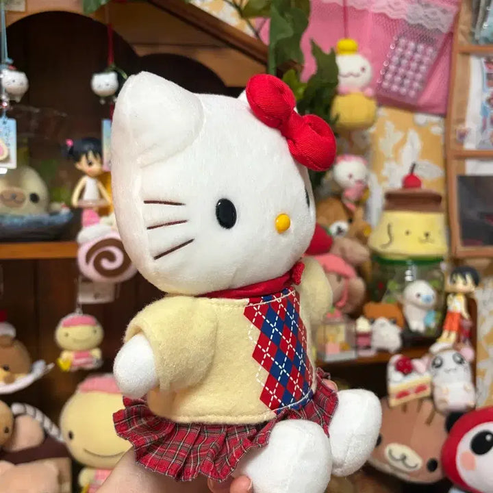 [BUNJANG] Classic Kitty Argyle Knit Doll / 아가일니트 키티 고전키티 고전인형 고전 산리오