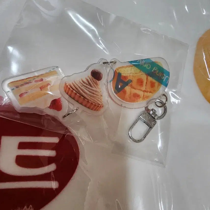 [BUNJANG] Margarett Merchandise Set Cushion, Blanket, Keychain / 마가렛트 굿즈세트